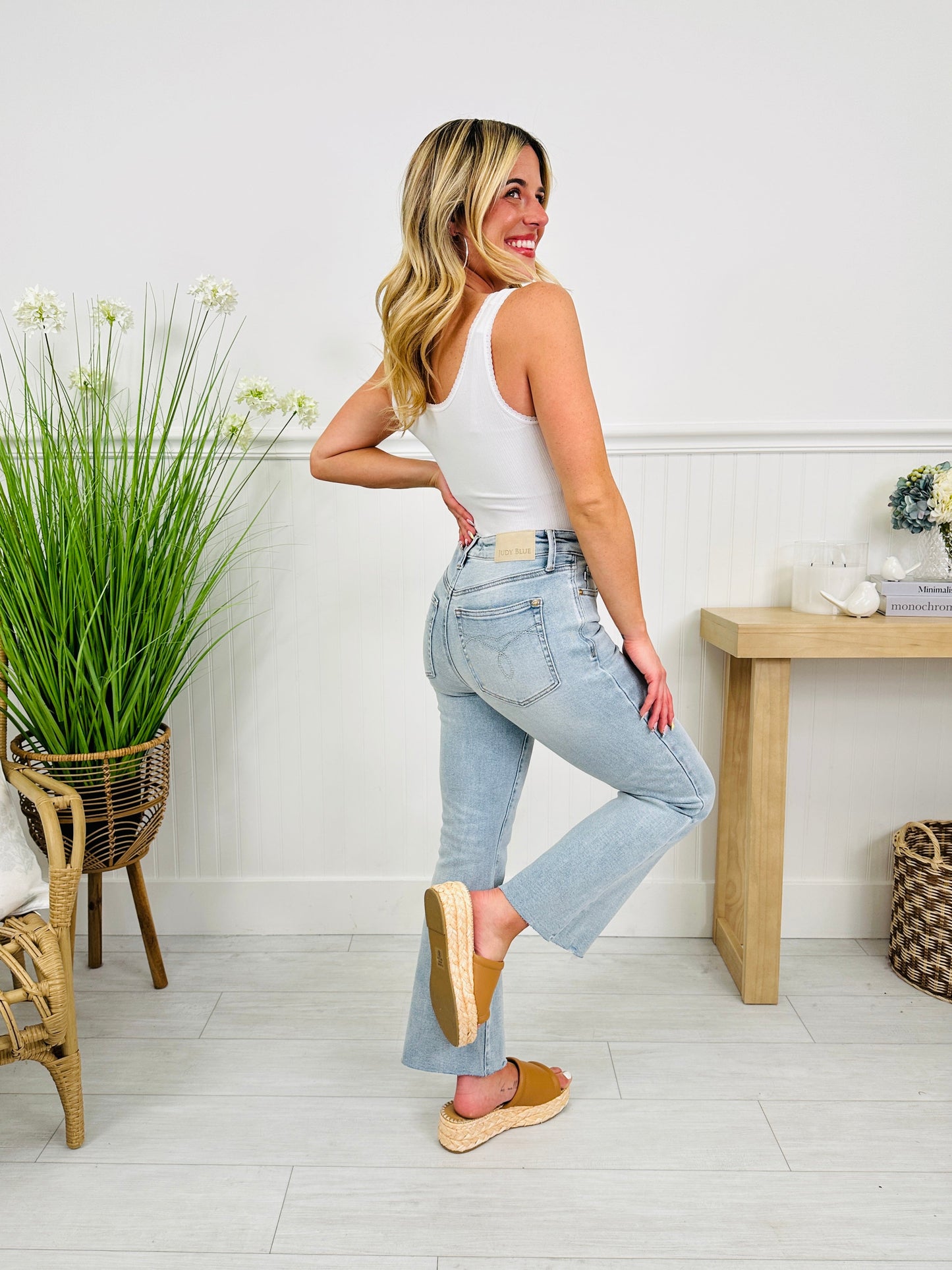 Spring Shift Kick Flares