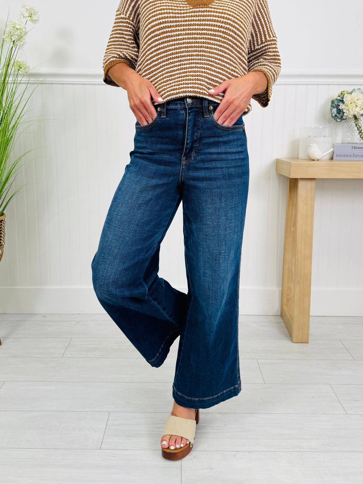 Set The Standard Tummy Control Ankle Wide Jeans