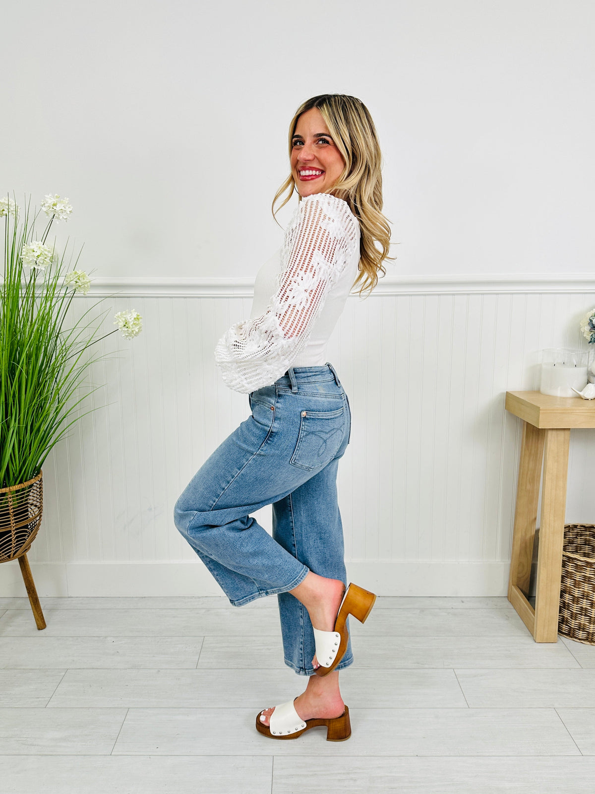 Spring Forward Cropped Wide Leg Jeans