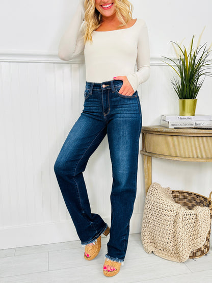 Women’s High-Rise Comfort Stretch Straight Leg Jeans