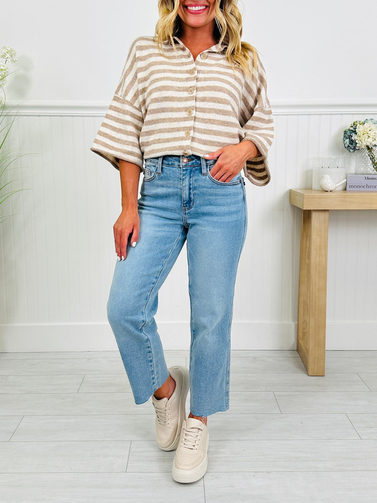Feel Good Fit Ankle Straight Jeans