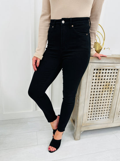 The Trifecta 3.0 Tummy Control And Butt Lifting Skinny Jeans in Black in REG/CURVY