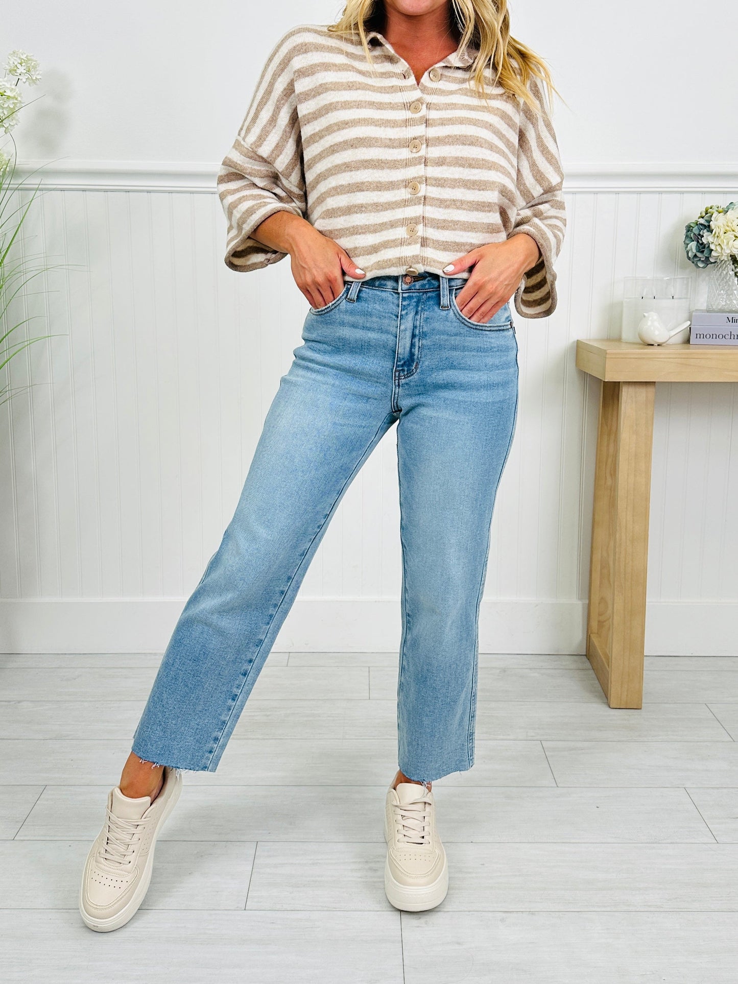 Feel Good Fit Ankle Straight Jeans