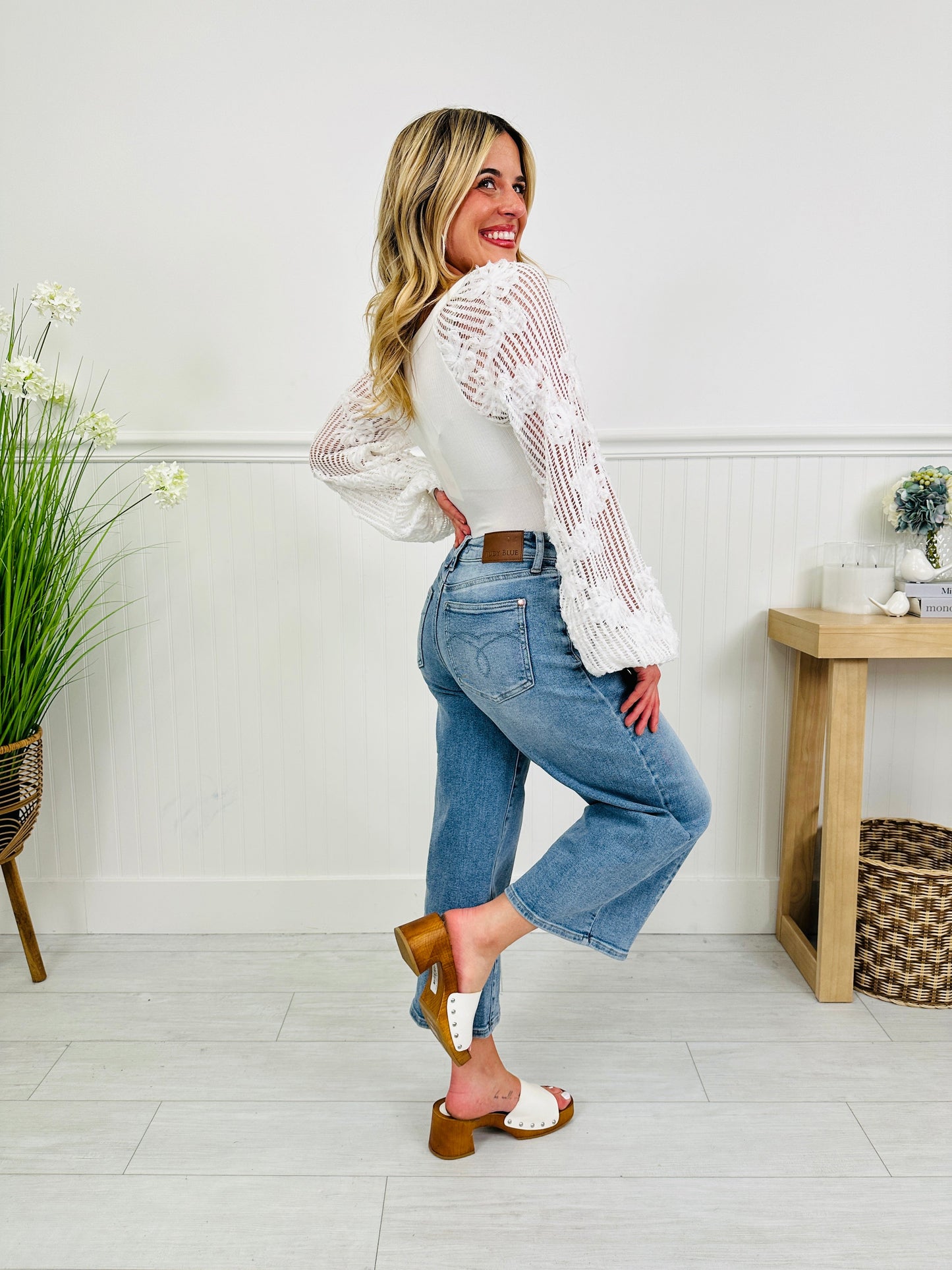 Spring Forward Cropped Wide Leg Jeans